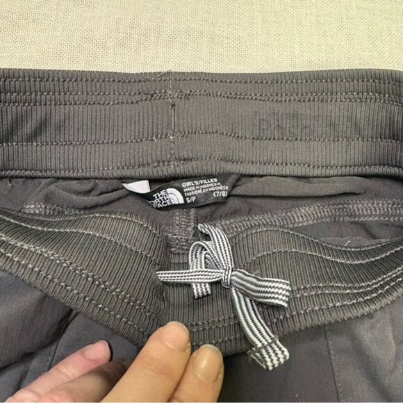 Girls Small 7/8 Dark Grey Capri  Length Ruched Nylon Pants Spring - Picture 4 of 6